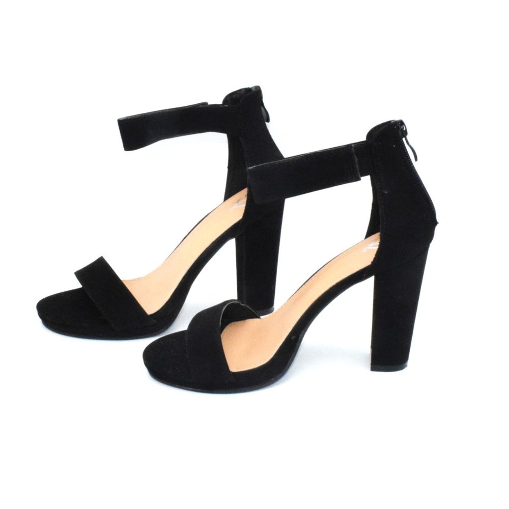 NWT Windsor Black Heeled Sandal Vegan Leather Black Chunky Heel - Picture 4 of 6